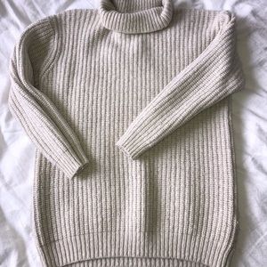 Knit turtle neck sweater